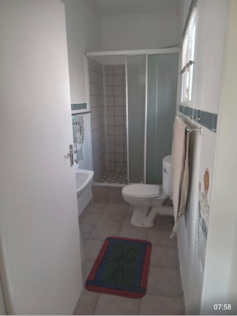 6 Bedroom Property for Sale in Gariepdam Free State